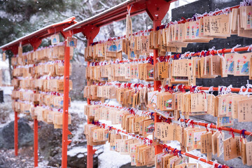 日本の神社の風景（年末年始）初詣イメージ