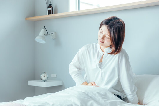 お腹が痛い Images Browse 0 Stock Photos Vectors And Video Adobe Stock