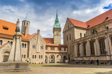 Fototapeta na wymiar Dom church and tower of the town hall on the castle square of Braunschweig, Germany