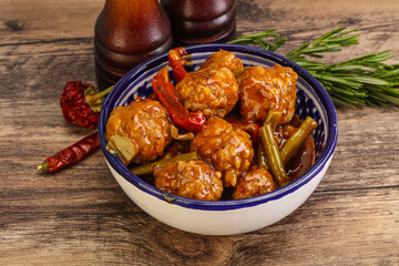 Meat ball in tomato sauce