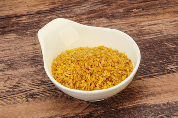 Vegetarian cuisine - dry bulgur for cooking