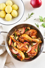 Chicken drumsticks baked with apples