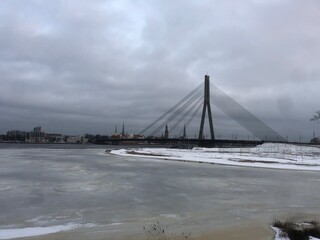 Obraz premium bridge over the river