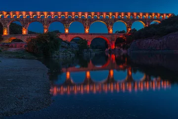 Papier Peint photo autocollant Pont du Gard Le Pont du Gard est un aqueduc romain dans le sud de la France
