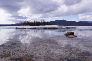 阿寒湖の自然豊かな風景