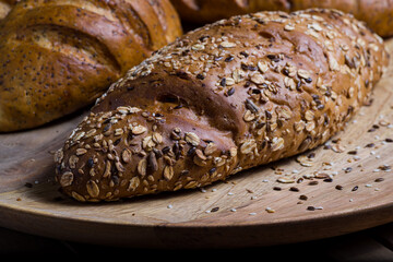 bread with seeds