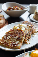 french toast with Almonds