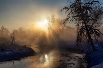 Mroźny zimowy poranek w miasteczku Supraśl, Podlasie, Polska © podlaski49