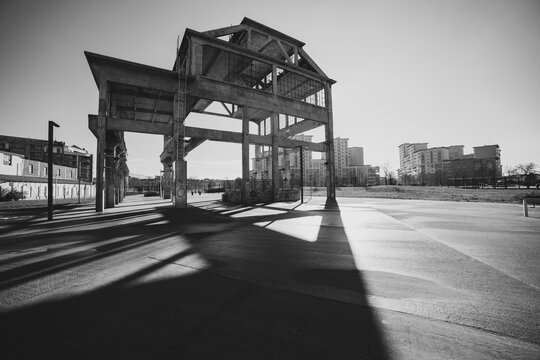 Archeologia Industriale, fabbriche abbondonate  Torino parco Docks Dora