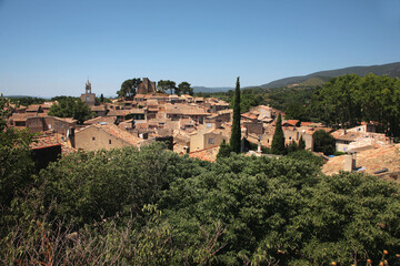 Fototapeta na wymiar Cucuron, Vaucluse, Provence-Alpes-Cote d'Azur, France: view across the village to Donjon St Michel 