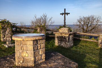 Yssandon (Corrèze, France) - Table d'orientation et point de vue panoramique