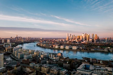 Foto op Plexiglas Aerial photography of London Canary Wharf and Isle of Dogs © simonmigaj