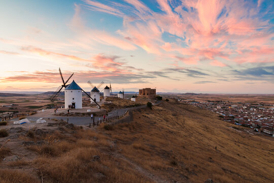 Consuegra Bilder Durchsuchen 4,931 Archivfotos, und