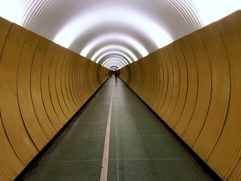 tunnel in the city