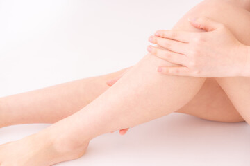 スキンケア　女性　足