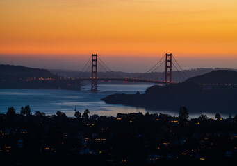 Fototapeta na wymiar Tiburon View of Golden Gate Bridge 