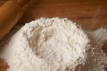 flour preparation before kneading