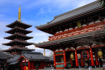 浅草寺・宝蔵門と五重塔