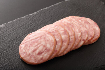 粗挽きソーセージステーキ