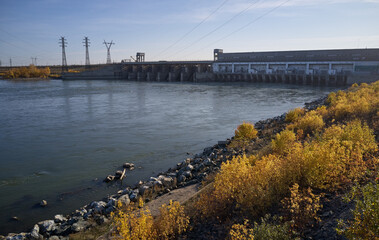 Obraz premium Photo of Novosibirsk hydroelectric power plant station on the Ob River. Camera moves backwards.