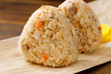 鶏五目おにぎり