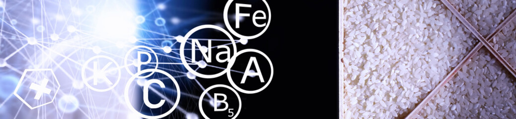 Obraz premium A set of grain cereals. Rice, buckwheat and millet groats in a wooden tray. A grocery set of cereals. Import of grain.