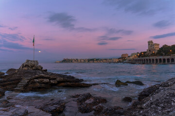 Genova, Scoglio dei Mille, Alba 