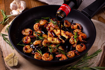 fried shrimp with soy sauce