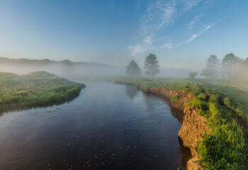 świt nad rzeką © Marek