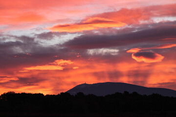Fototapeta premium Lever du jour sur le Mont Ventoux