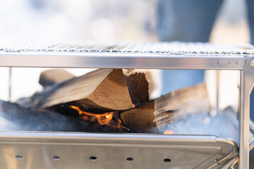 横から見た焚火台