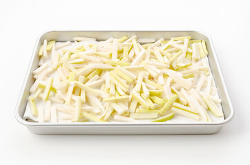 半干した大根の皮