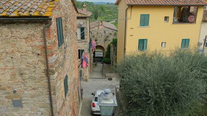 Fototapeta premium Il borgo medievale di Lucignano in provincia di Arezzo, Toscana, Italia.