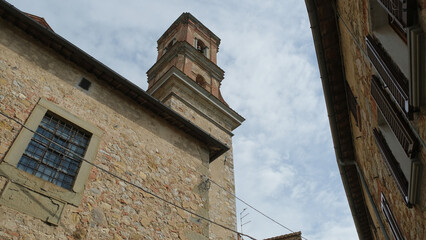 Fototapeta na wymiar Il borgo medievale di Lucignano in provincia di Arezzo, Toscana, Italia.
