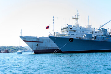 Naklejka premium Black Sea Fleet of Crimea, Russia, hot summer waves and blue sky