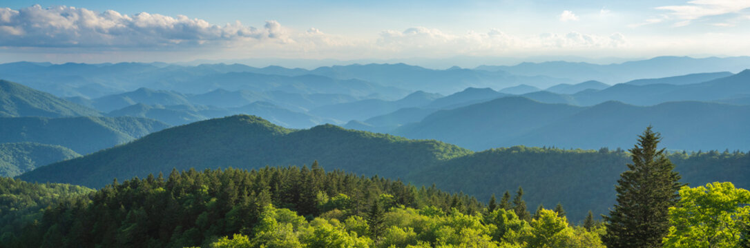 Blue Ridge Parkway Summer Landscape. Beautiful Mountain Panorama With Green Mountains And Layers Of  Hills. Near Asheville, North Carolina. Image For Web Header Or Banner.