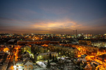 Naklejka premium Beautiful sunrise in winter in the Ukrainian city of Ivano-Frankivsk