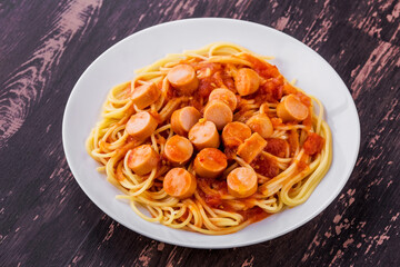 Spaghetti with Sausage Tomato Sauce
