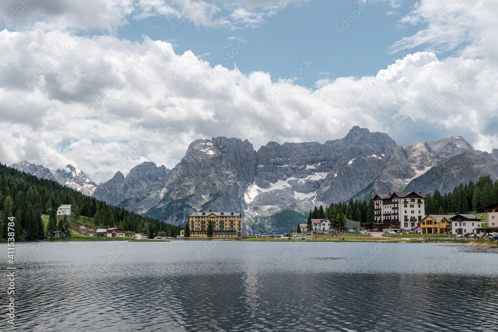 Wall mural The famous and beautiful lake misurina in the Italian Alps with mountains in the background