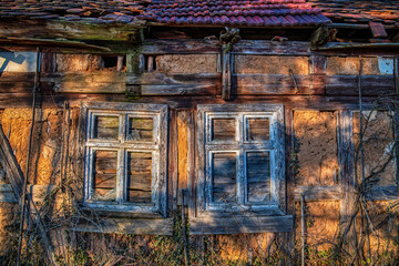 Altes verfallendes Bauernhaus