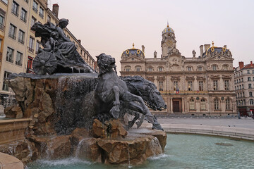 Lyon, la fontaine Bartholi et l'Hôtel de VIlle