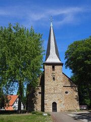 Fototapeta na wymiar Noah-Kirche in Dortmund-Bodelschwingh