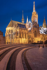 Fototapeta premium WOnderful Mathias Church in dusk in Budapest
