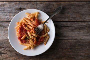 Macaroni with homemade tomato