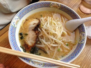 Warm and delicious Japanese ramen 