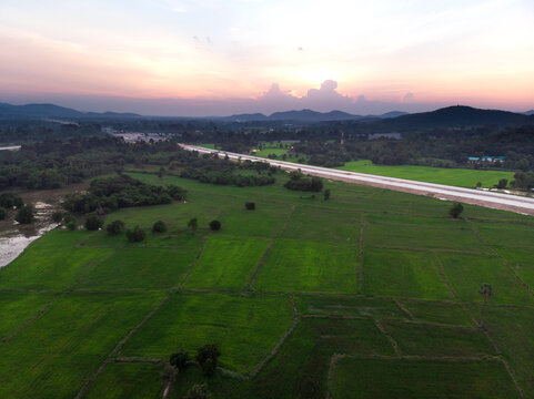 Scenic View Of Agricultural Field Against Sky During Sunset © nakhorn yuangkratoke/EyeEm
