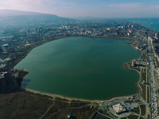 Lake Ak Gol in Makhachkala © suleymannabiev