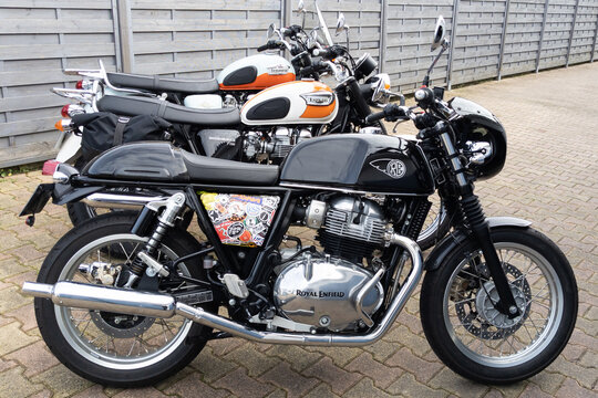 triumph bonneville t100 and royal enfield GT continental interceptor retro old vintage motorcycle old timer collector