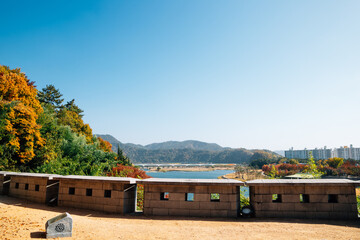 Fototapeta premium Panoramic view of Miryang river and mountain at autumn in Miryang, Korea
