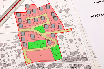 Urbanisme - Aménagement du territoire - projet de lotissement sur fond de plan cadastral